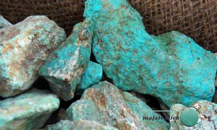 چگونه سنگ فیروزه را استخراج می کنند؟